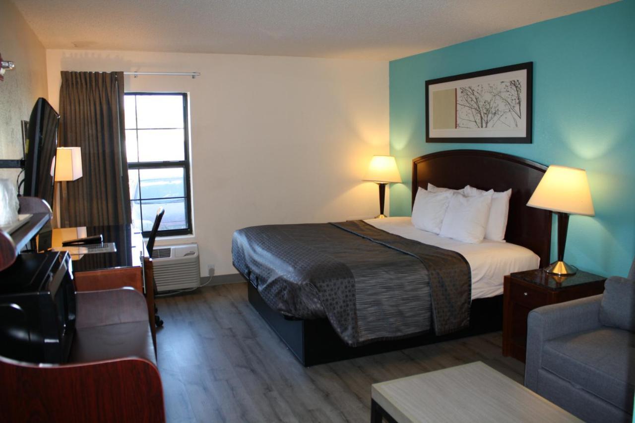 Executive Inn And Suites Wichita Falls Bagian luar foto