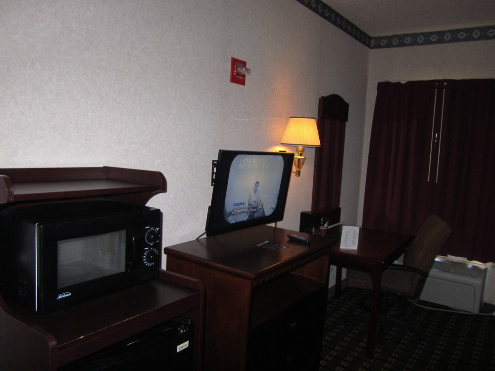 Executive Inn And Suites Wichita Falls Bagian luar foto