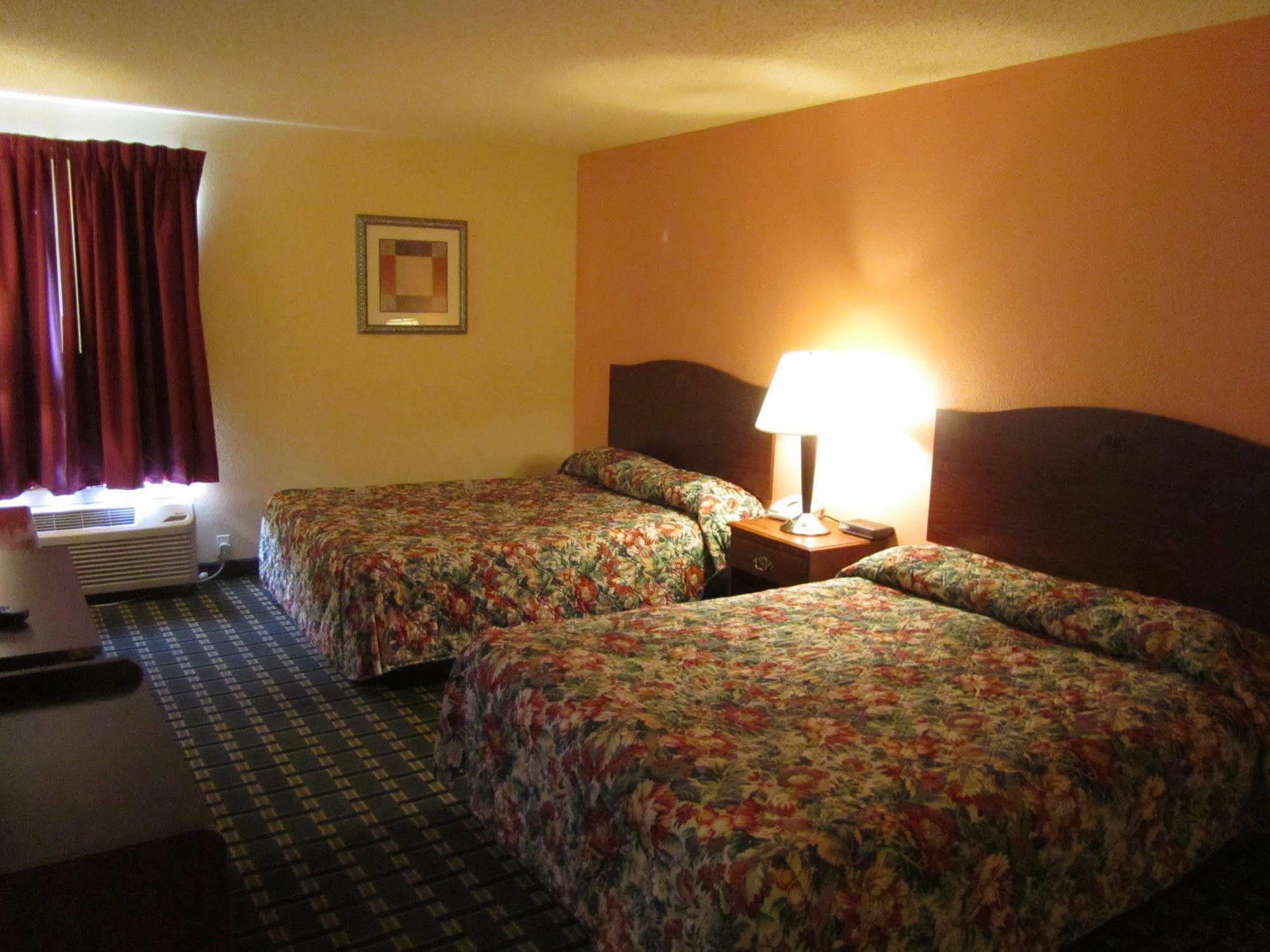 Executive Inn And Suites Wichita Falls Bagian luar foto