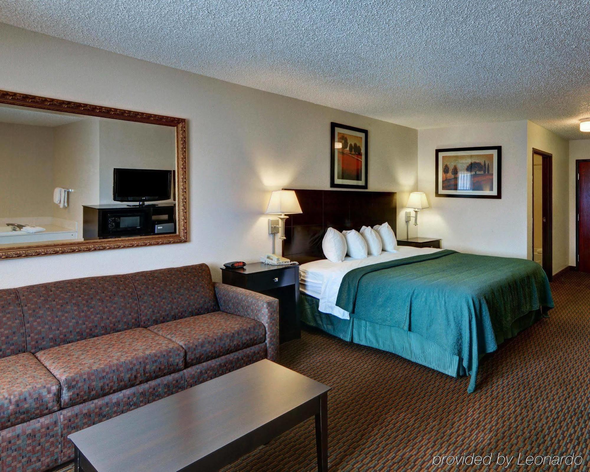 Executive Inn And Suites Wichita Falls Bagian luar foto